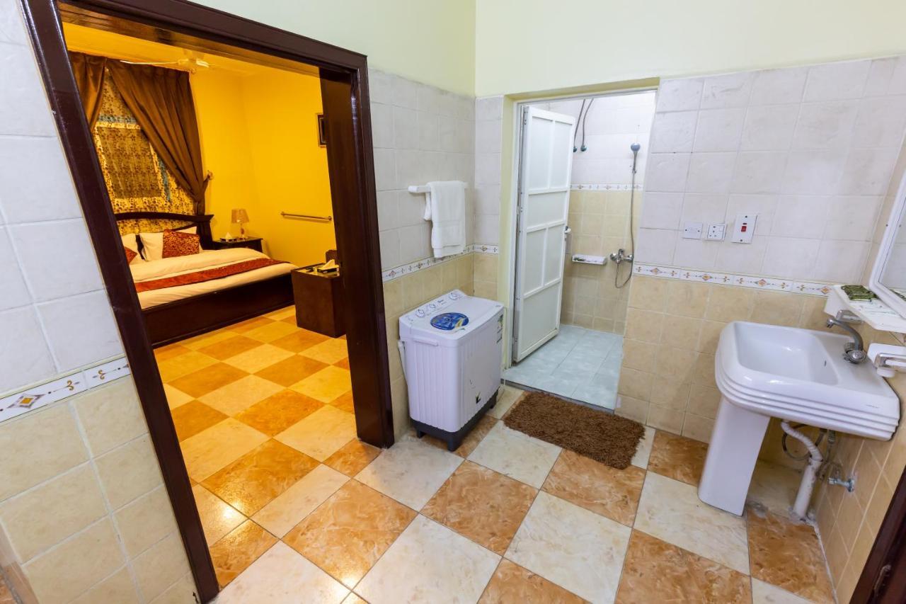 Al Eairy Furnished Apartments - Al Bahah 3 Esterno foto