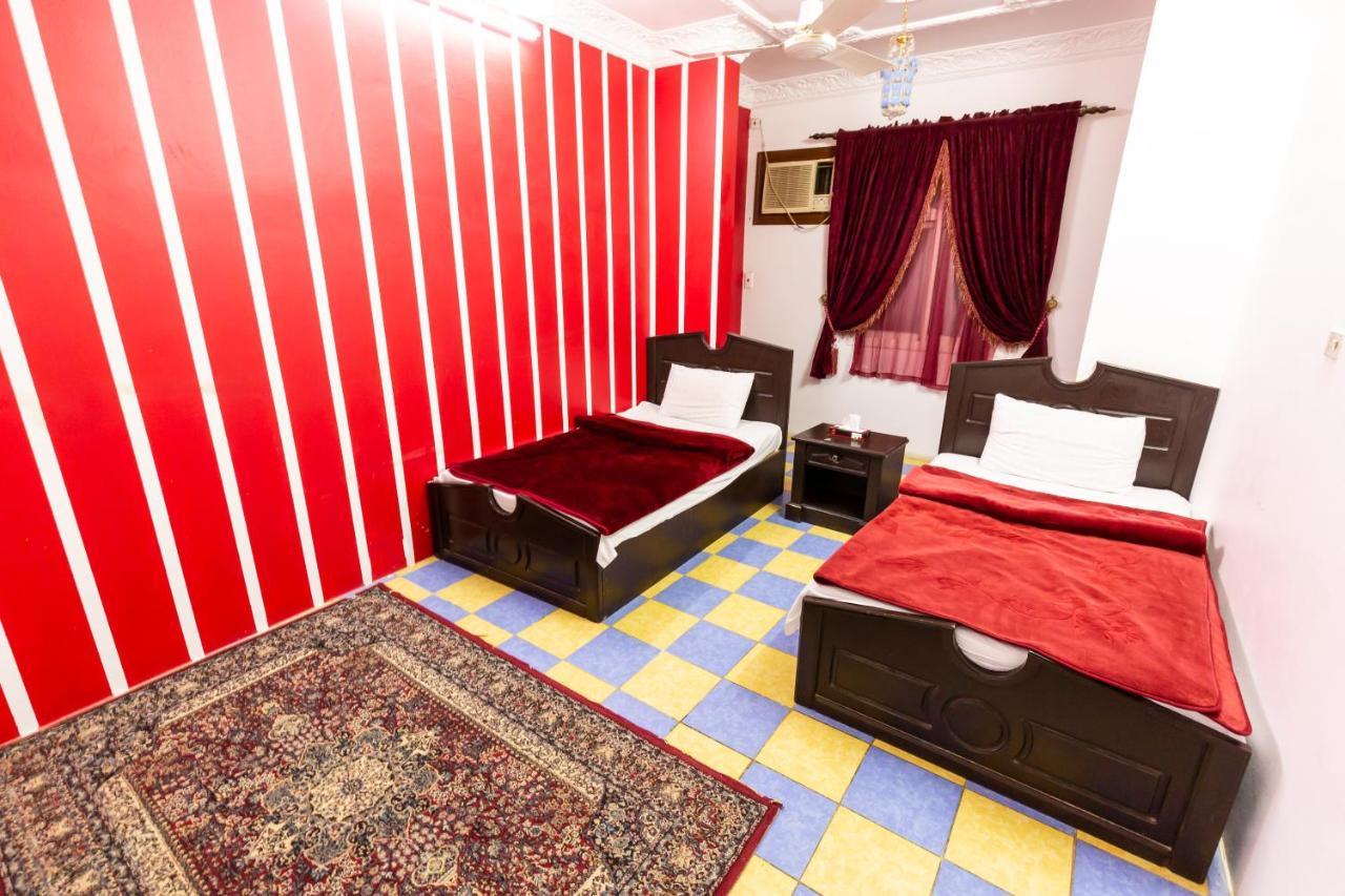 Al Eairy Furnished Apartments - Al Bahah 3 Esterno foto