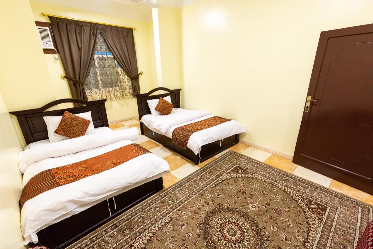 Al Eairy Furnished Apartments - Al Bahah 3 Esterno foto