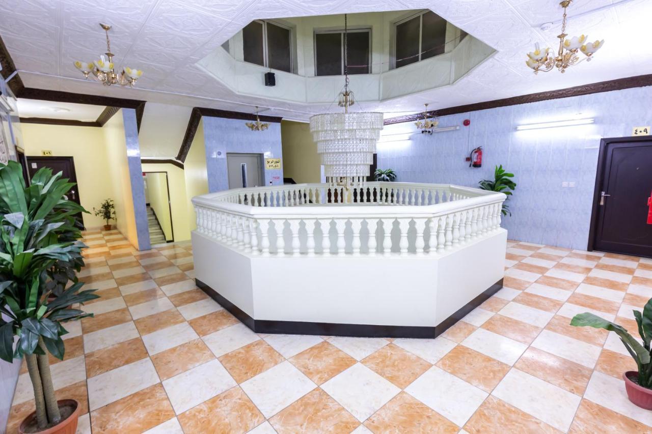 Al Eairy Furnished Apartments - Al Bahah 3 Esterno foto