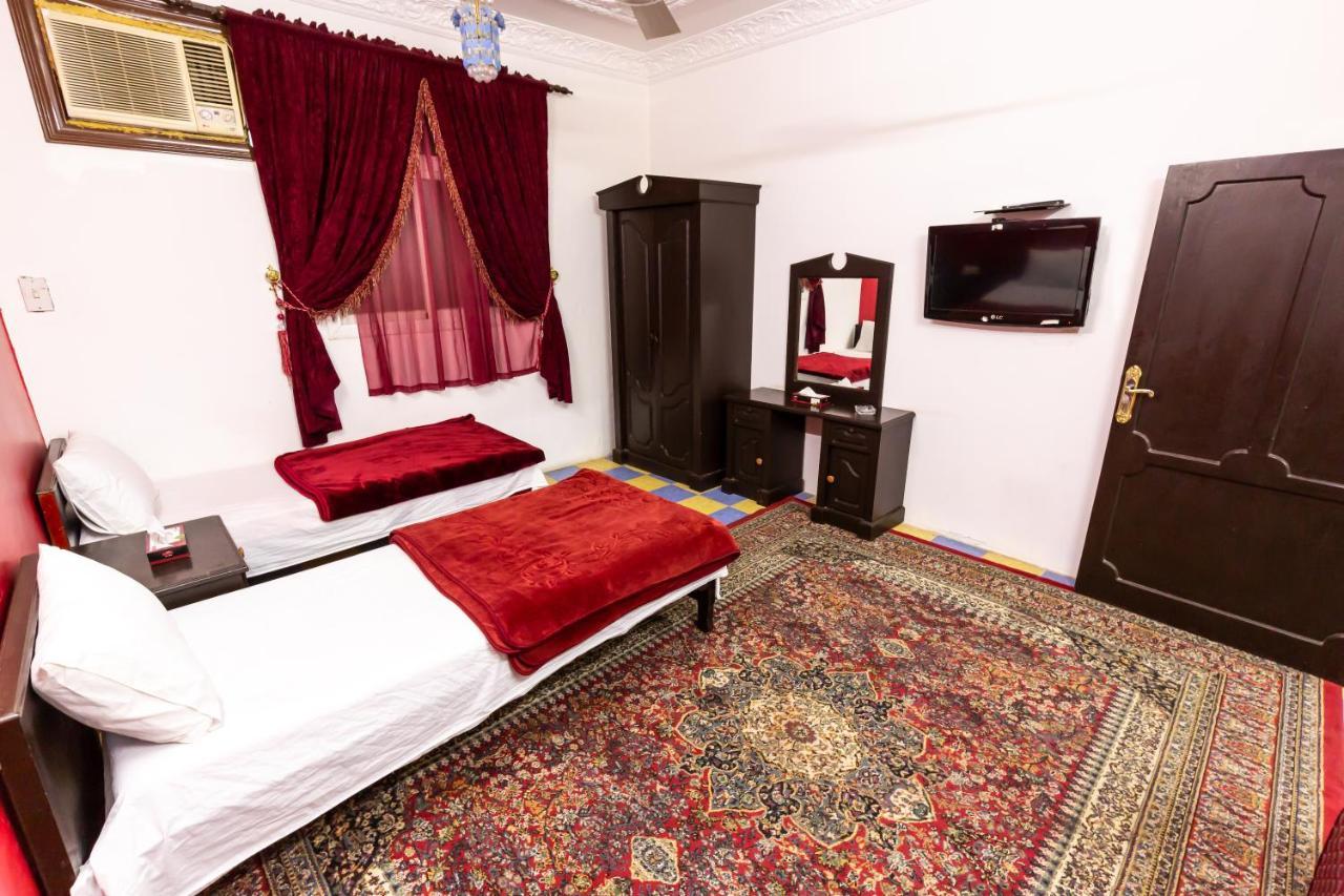 Al Eairy Furnished Apartments - Al Bahah 3 Esterno foto