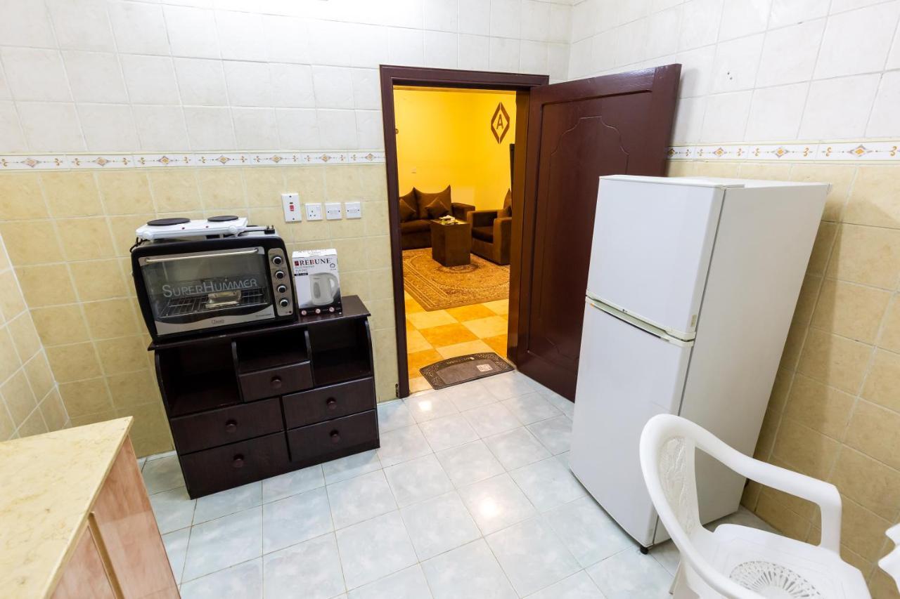 Al Eairy Furnished Apartments - Al Bahah 3 Esterno foto