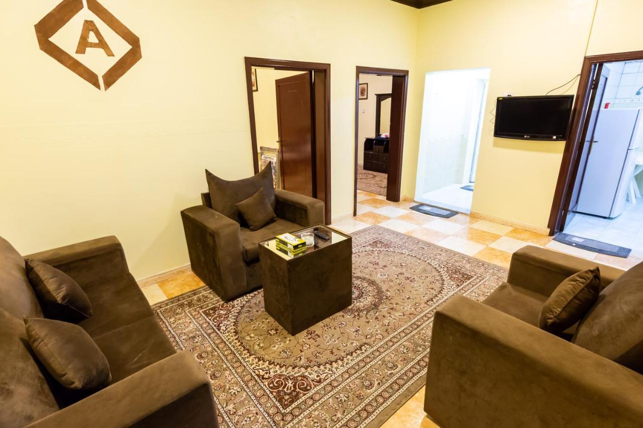 Al Eairy Furnished Apartments - Al Bahah 3 Esterno foto